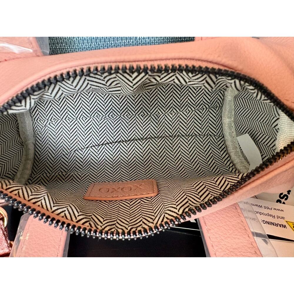 NWT - XOXO Mini Pink Barrel Bag - Vegan Leather - Picture 5 of 8